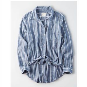 American Eagle NWT XXL blue striped button up